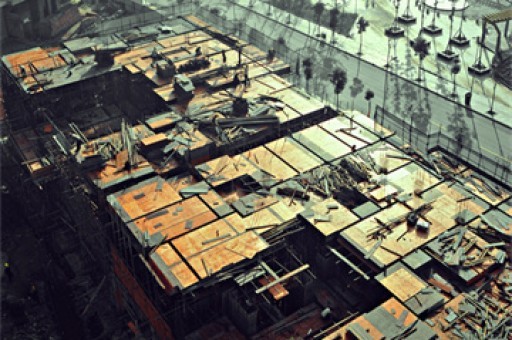 网友建议空姐不再“服美役”，又一航司换装：平底鞋取代高跟鞋，可选裤装